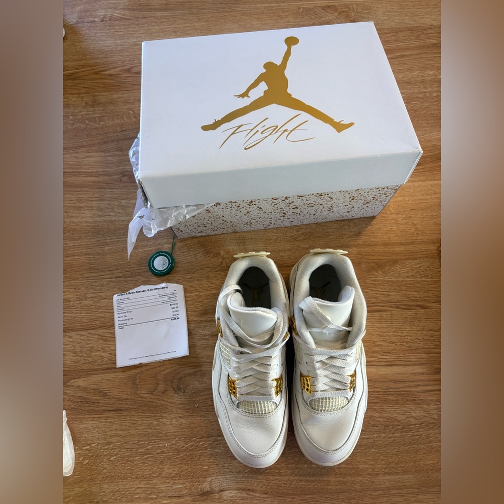 Women’s Air Jordan 4 retro